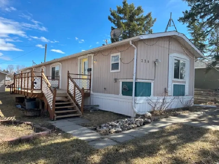 MLS#A2297860 - 230 4 Street Stirling, AB