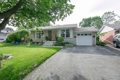 3-bedroom house in Downtown Brampton