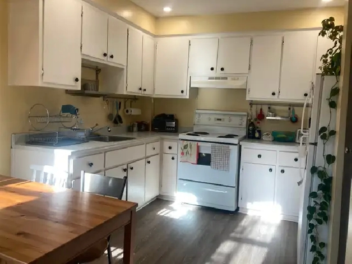 Bel Appart, une ch fermée,  Village 1er juin ou 1er juillet