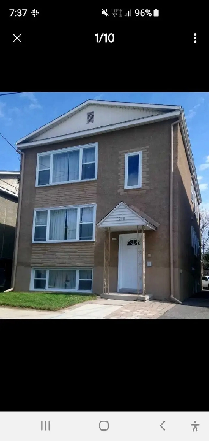 Beautiful large 1 bedroom apartment