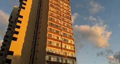 ROOMMATE WANTED MAY-1! Spacious Bedroom across Sheridan College!