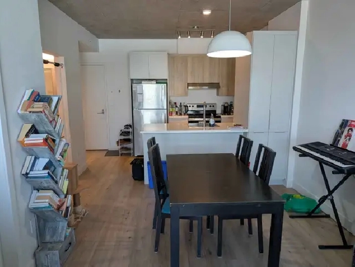 APPARTEMENT A LOUER - MOITIE PRIX AVRIL 825$ - CESSATION DE BAIL