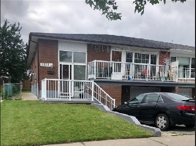 3 Bedroom House for rent in Malton, Mississauga