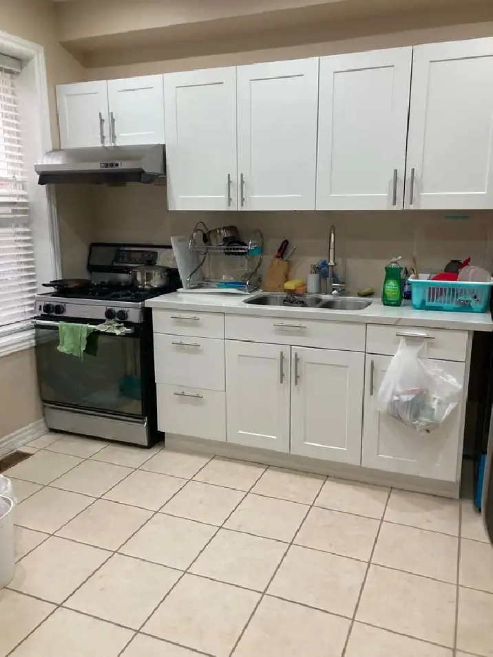 Cozy room for rent ,available from Apr 19,2026. $850/ month