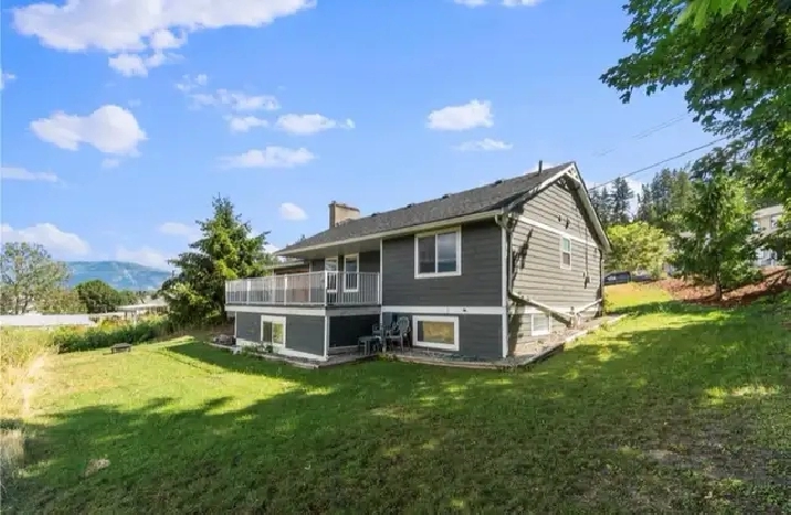 2 bedroom 1 bathroom basement suite in Salmon Arm