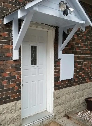 Bright 1 Bedroom Basement, Steps to subway - Yonge & Sheppard