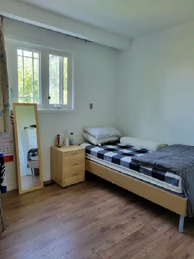 Private room for rent