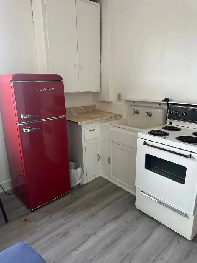 Furnished room for rent