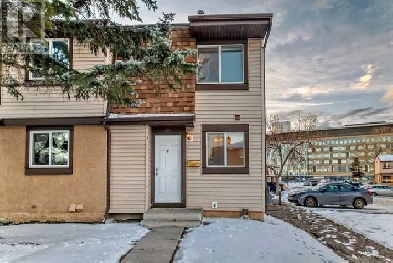 3 Bedroom townhouse next to Peter Laugheed Hospital, LRT station