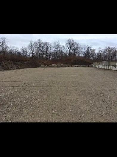 Outdoor Strorage for Rent/ Storage Containers/ Contractor Spaces