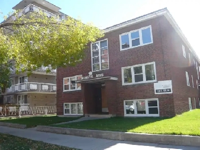 Beltline connaught 1 bedroom walkup, bright $1080/m  electricity