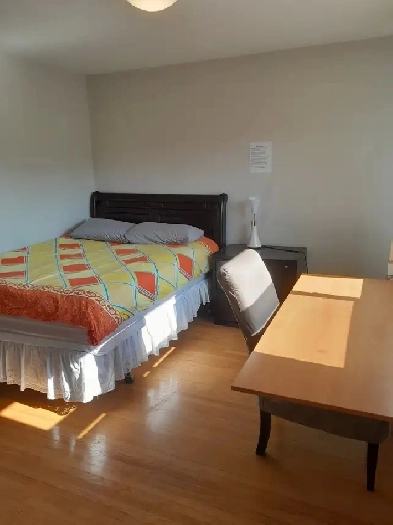 A private day room with its own bathroom