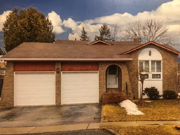 3房2厅1车位，士嘉堡独立屋前面两层整租