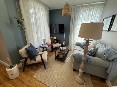 Beautiful Therapy/Professional Office for Rent – Private Waiting