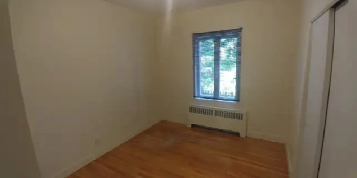 Voisin Cégep Garneau pour étudiante non fumeuse, 1er juillet, 60