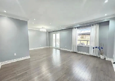 3 Bedroom House For Lease Near Steel Avenue (W)& Martin Grove rd