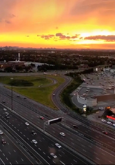 Beautiful and Spacious 1 Den Condo - For Rent (STC)