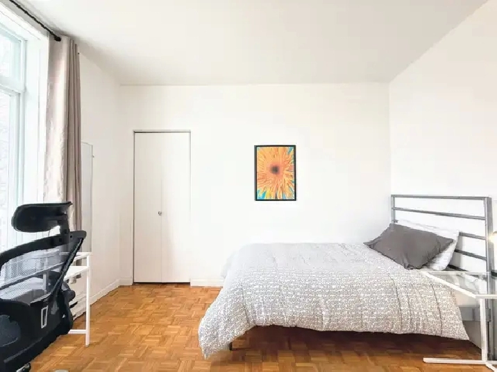 BEST Offer. GREAT Area. Clean, Safe! FREE Utilities. Comfy Room!