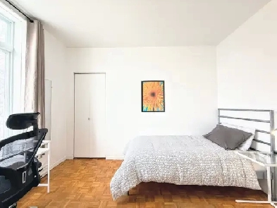 BEST Offer. GREAT Area. Clean, Safe! FREE Utilities. Comfy Room!