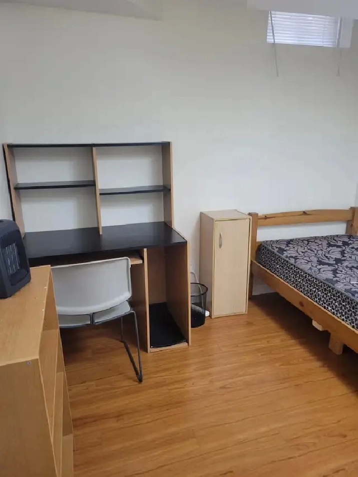 BASEMENT ROOM FOR RENT NEAR UTSC AND CENTENNIAL COLLEGE