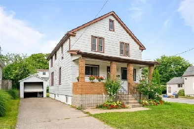 2 Bedroom Main Floor Unit – All Utilities Included