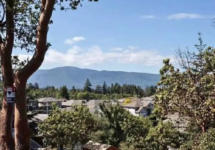 Ocean & Mountain View Lot – Nearly 1 Acre – North Nanaimo $525K