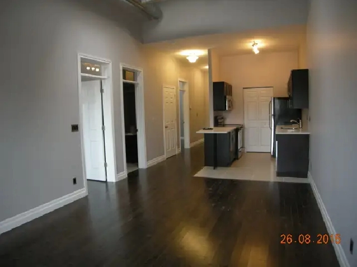 1 Bedroom Plus Den in The Hub - Close to Queens&KHSC