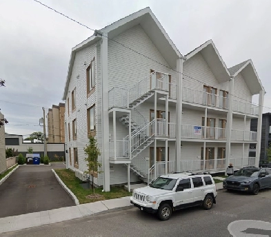 Magnifique 4 1/2, Avenue Plante, Libre