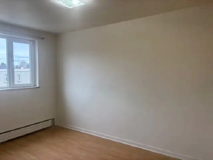 2 Bed Apartment for Rent in Richmond Hill