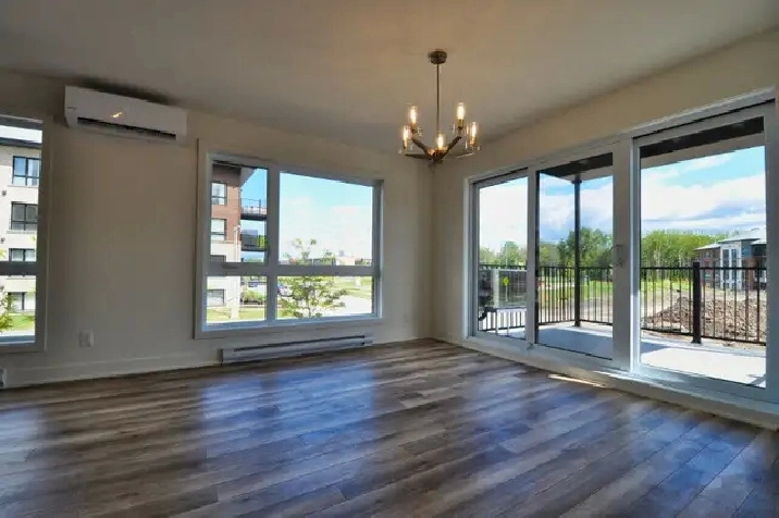 4 1/2 à louer pour $1730/mois à St-Hubert 2 Stationnements