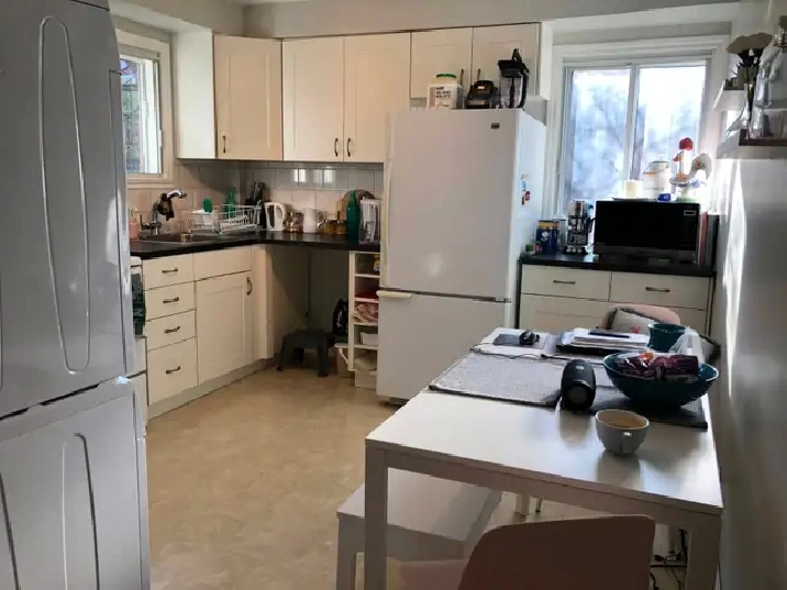 Beau, grand 4 ½ à louer, Montréal