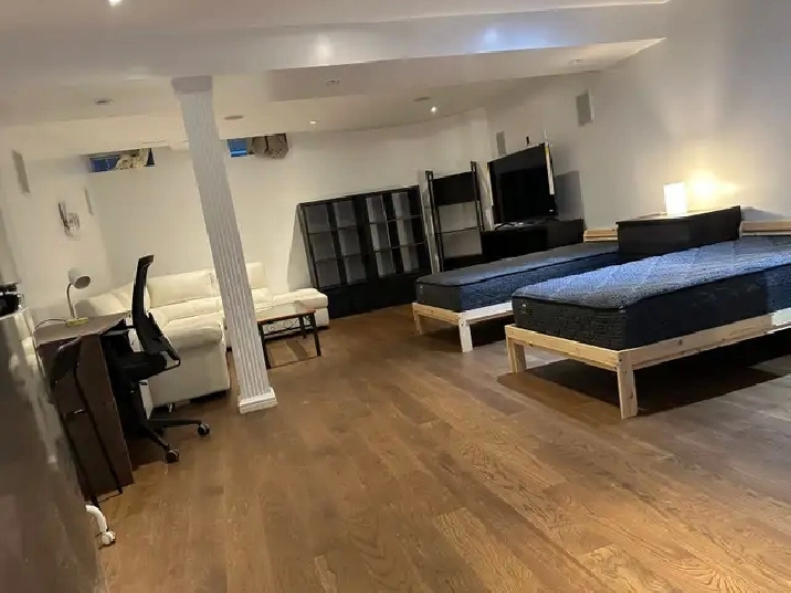 BASEMENT and upstair ROOM for RENT