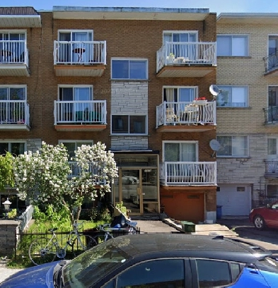 4 1/2 à louer (Parc Extension, Montréal) - 4 1/2 for rent