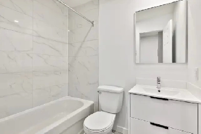 3 1/2 RÉNOVÉ À NEUF (STYLE CONDO) BROSSARD