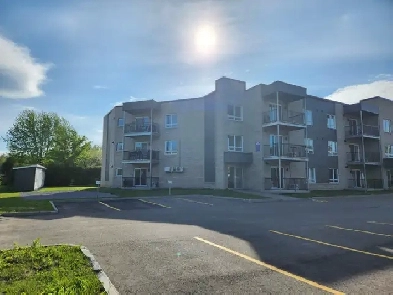 APPARTEMENT/CONDO4 ½ 20435,  Boul. Henri-Bourassa, Qc