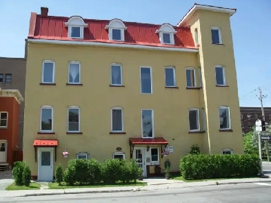 3 1/2   espace bureau au centre-ville de St-Hyacinthe