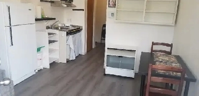 Studio 1  1/2  meublé tranquille