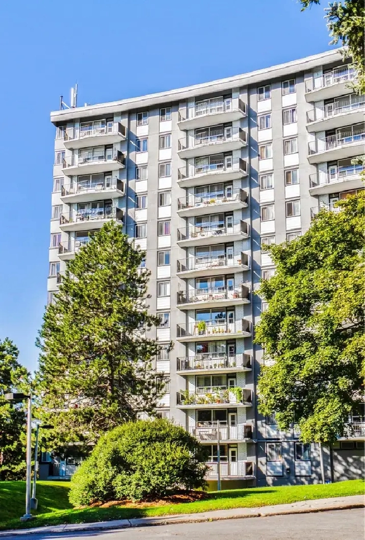 2 BED 1 BATH - $1799 - JUNE AVAILABILITY