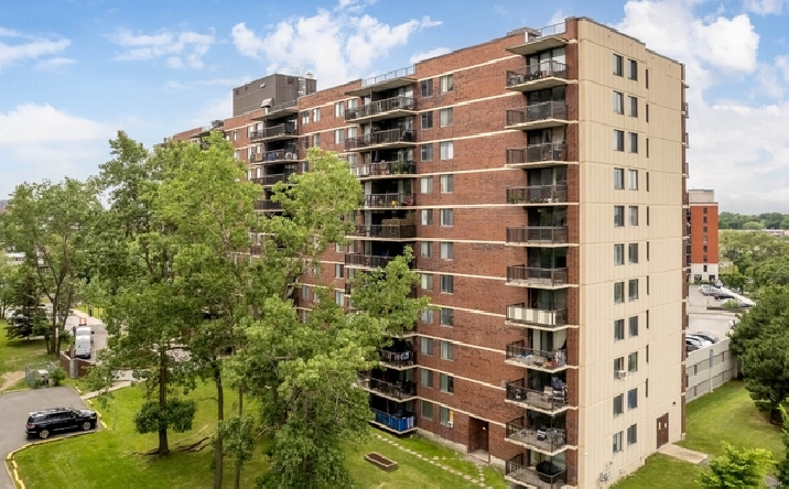 YORKVILLE TROIS35 -  - VSL - 514-316-3350