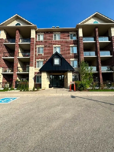 2 Bedroom   Den 1 Bath Condo Unit for Lease - Guelph