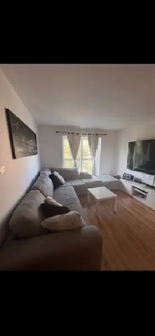Pointe-aux-trembles beau grand 4 1/2 situé à l'étage