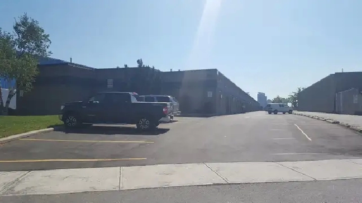 INDUSTRIAL/WAREHOUSE UNIT FOR LEASE/RENT SCARBOROUGH