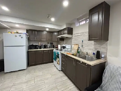 2 Bed Room Legal Basement Brampton