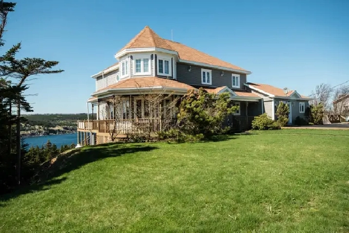 31 Motion Dr - Amazing Views of The Atlantic Ocean