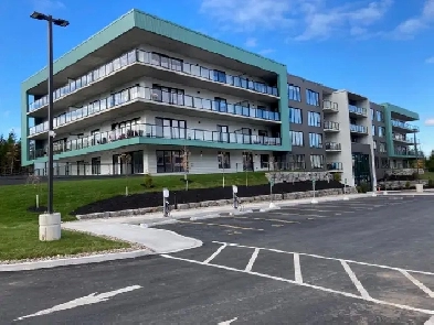 2 bedroom/2 bathroom/den, Shiraz Gardens 50  Community