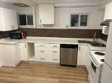 3 Bedrooms with Full Bathroom for rent