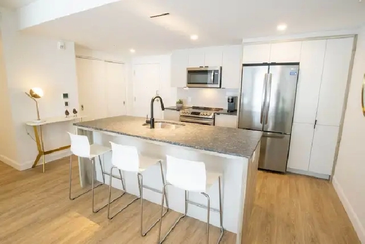 Condo 4 1/2 au DIVIN à Beauport RIEN À PAYER AVANT JUIN