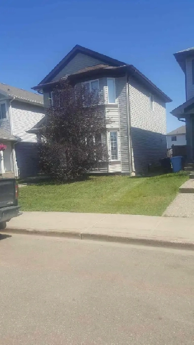 2 BED Private Entry Basement Suite | In-Unit Laundry- Timberlea