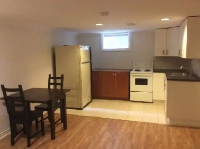 Basement Apartment for Rent Leslie Shepaprd North York