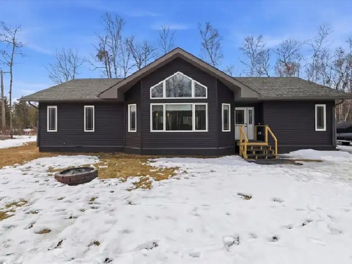 164 Ayashawath Cres. Buffalo Point, MB